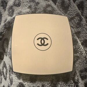 Chanel Les Beiges Sheer Powder Shade B20 - USED ONCE, NO BOX